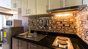 Standard Studio | Private kitchenette