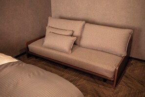 Eenvoudige kamer, niet-roken | Donzen dekbedden, een kluis op de kamer, gratis wifi, beddengoed