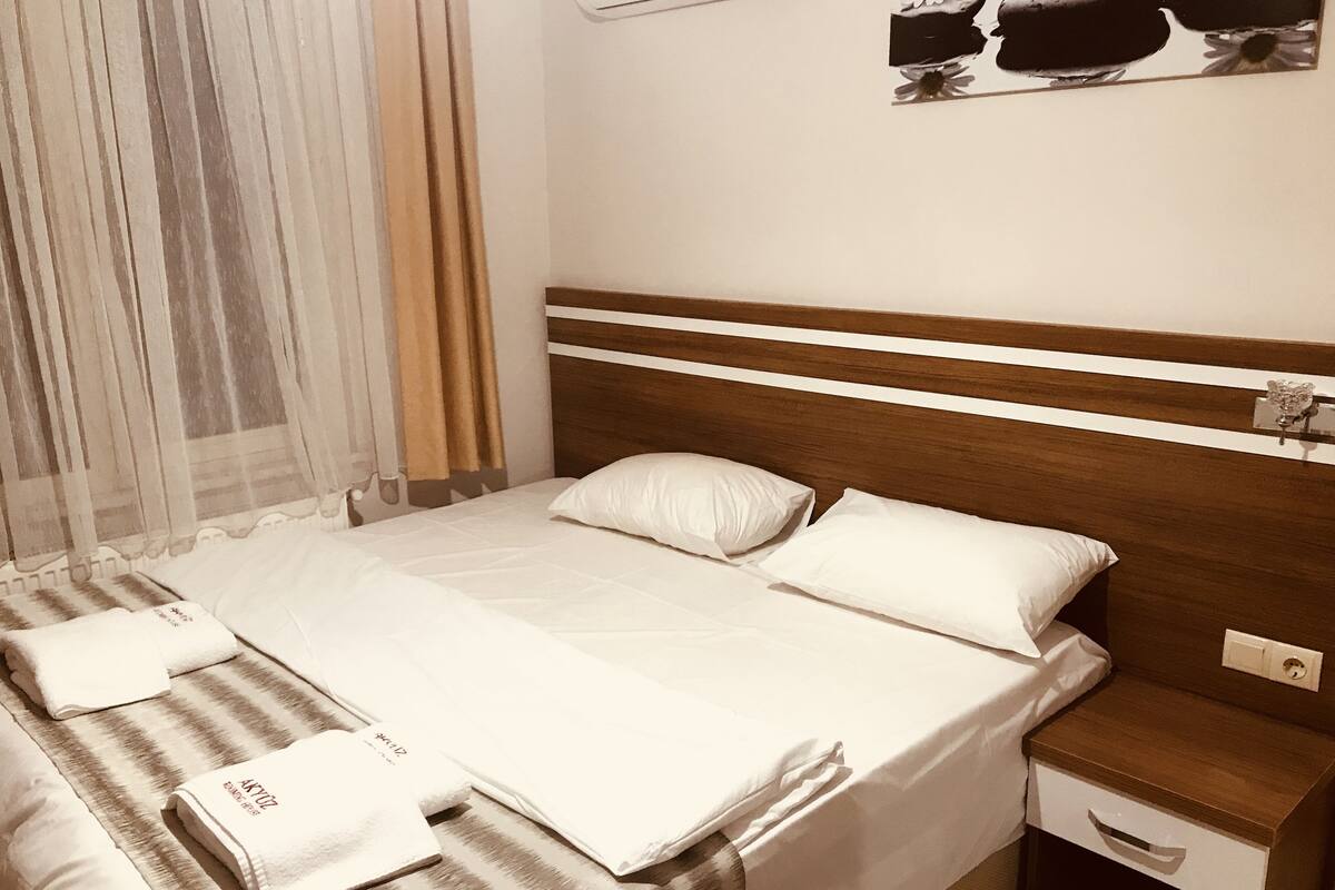 Standard Double Room, Sea View | Pemandangan dari bilik