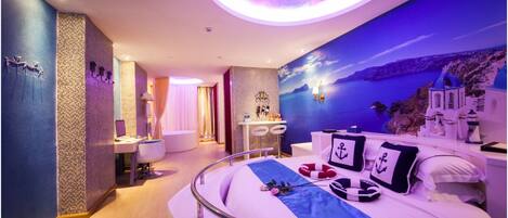 Classic-Zimmer | Schreibtisch, Verdunkelungsvorhänge, kostenloses WLAN