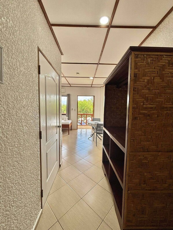Twin Room with Balcony | In-room safe, desk, free WiFi, bed sheets - SUNVILLE HOTEL (Panglao)