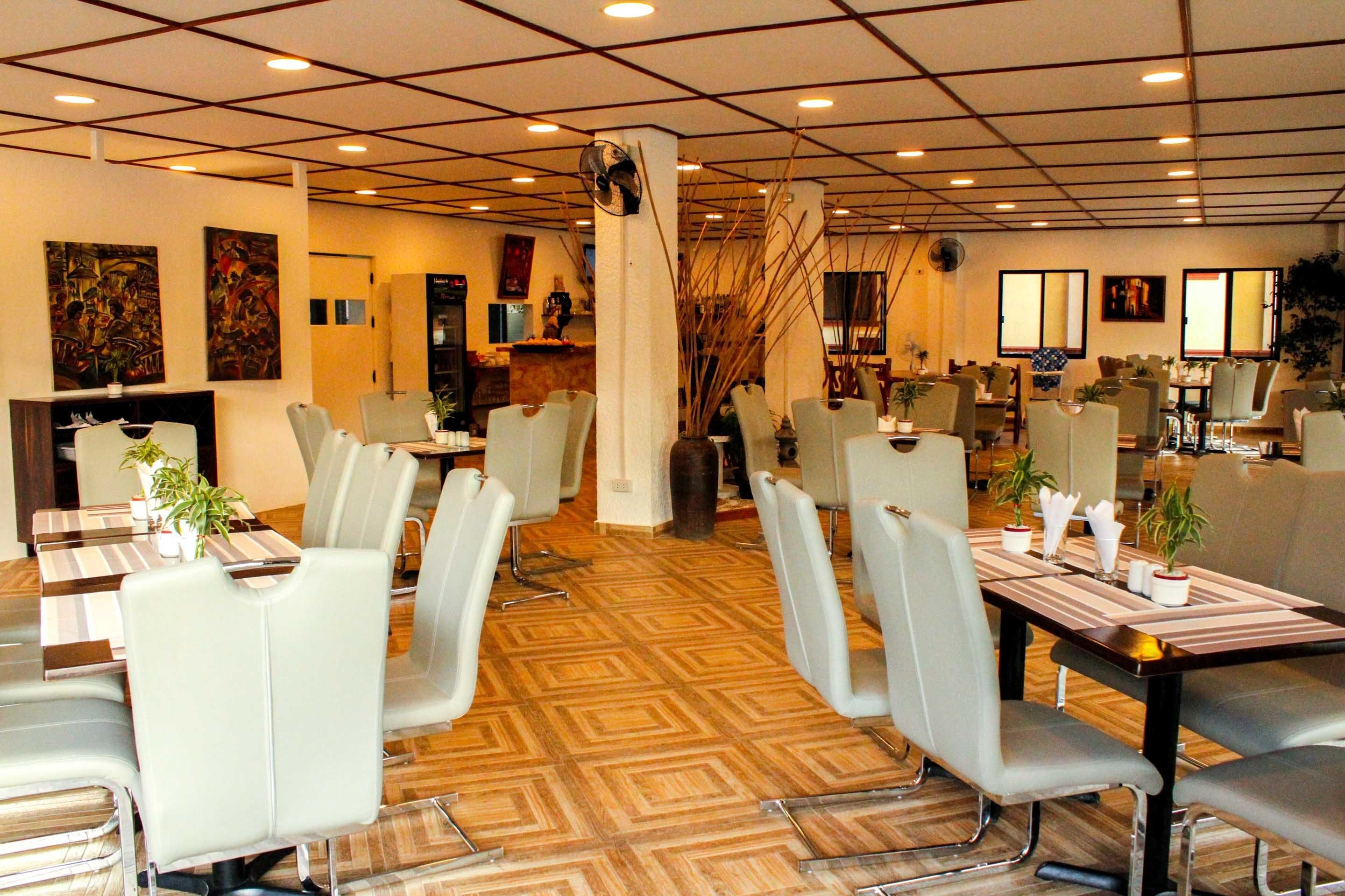 breakfast, lunch, dinner served; local and international cuisine