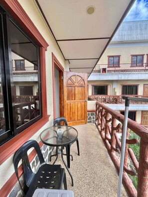 Queen Room Deluxe | Balcony - SUNVILLE HOTEL (Panglao)