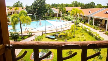 Kamar Double, pemandangan kolam renang | Balkon