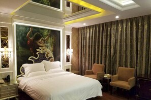 書桌、遮光窗簾/窗簾、免費 Wi-Fi