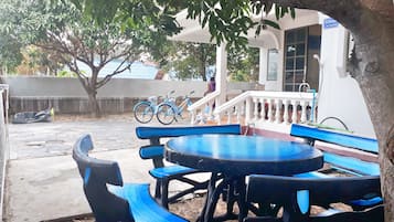 3 Bedrooms House  | Pemandangan dari bilik