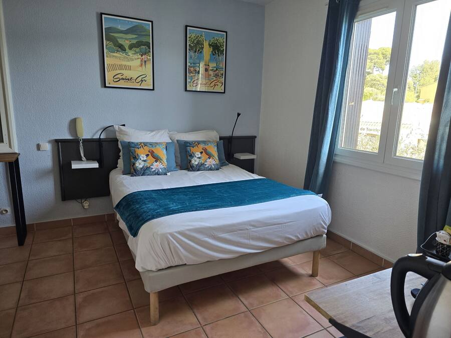 Quadruple Room, Ensuite, Partial Sea View | 1 bedroom