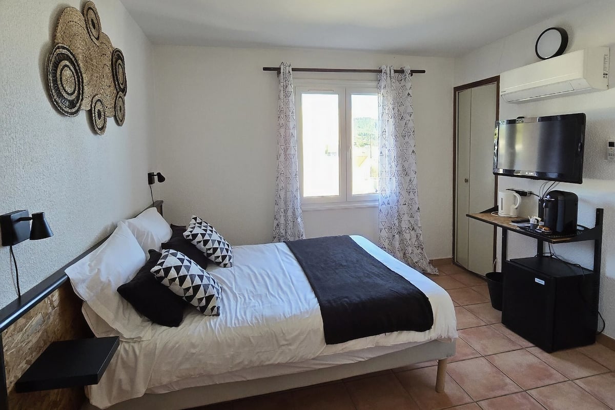 1 bedroom