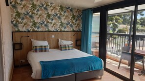 Comfort Suite, Ensuite | 1 bedroom - Hôtel Chanteplage (Saint-Cyr-sur-Mer)