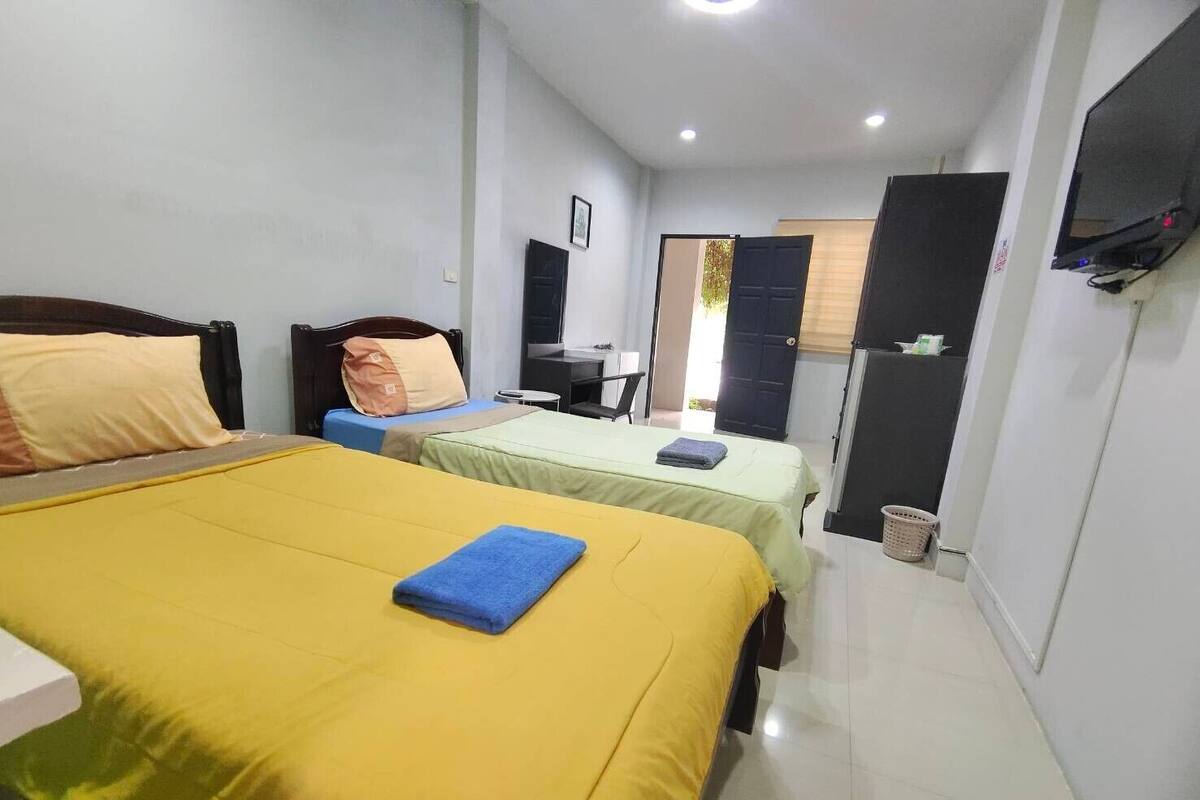 TWIN ROOM GROUND FLOOR | 1 bedroom, individually decorated, free WiFi, bed sheets