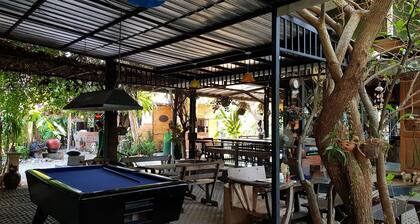 Rayonghouse Resort