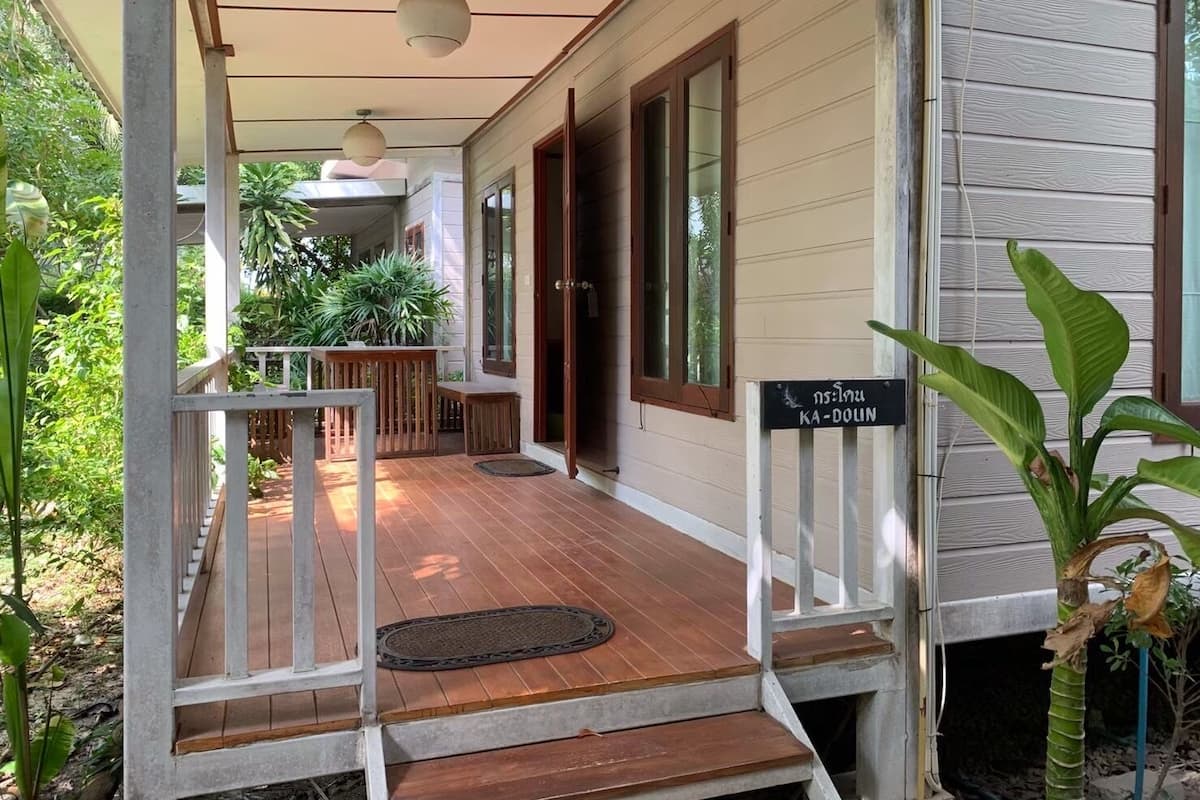 Deluxe Bungalow | 1 bedroom, individually decorated, free WiFi, bed sheets
