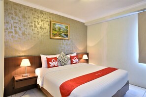 Desk, free WiFi, bed sheets