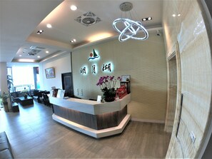 Reception hall - Ming Yue Hu Hotel (Yuchi)