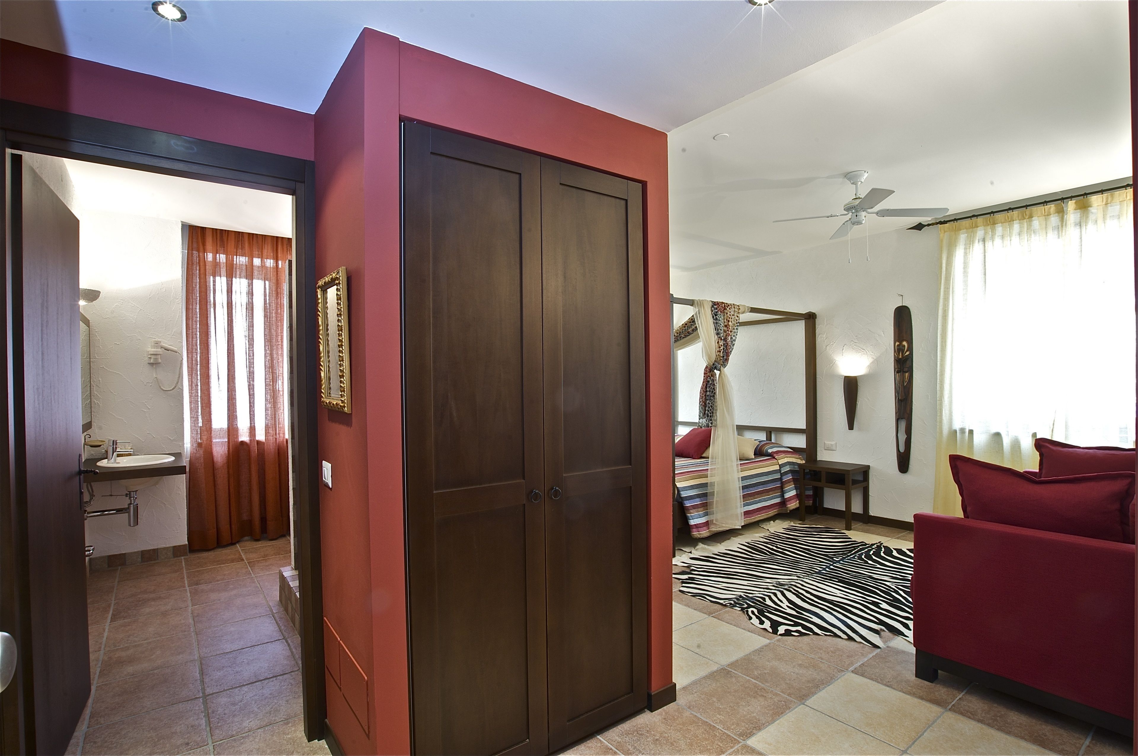 Foto - Design Suite Tirano