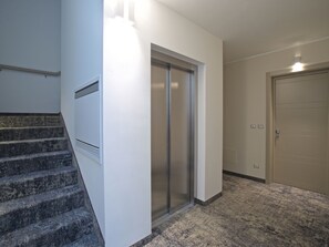 Interior - Lifestyle Room Binario Zero (Tirano)