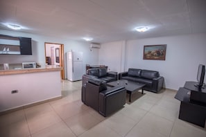 Business Apartment, 1 Bedroom | Living area