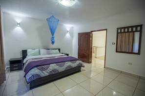 Business Apartment, 1 Bedroom | Premium bedding, minibar, in-room safe, desk