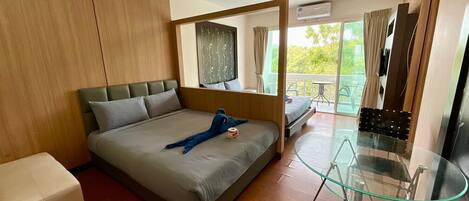 Studio Deluxe 4 persons River View | 1 camera, con stile personalizzato, con arredamento individuale