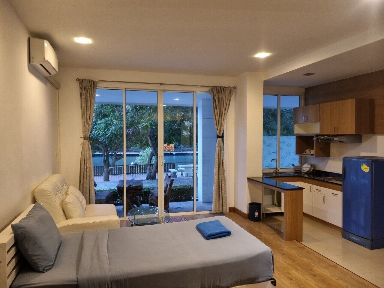 Studio Deluxe Triple River View | 客室ごとに異なる装飾、客室ごとに異なるインテリア、WiFi (無料)