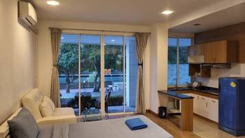 Studio Deluxe Triple River View | 1 Schlafzimmer, individuell dekoriert, individuell eingerichtet