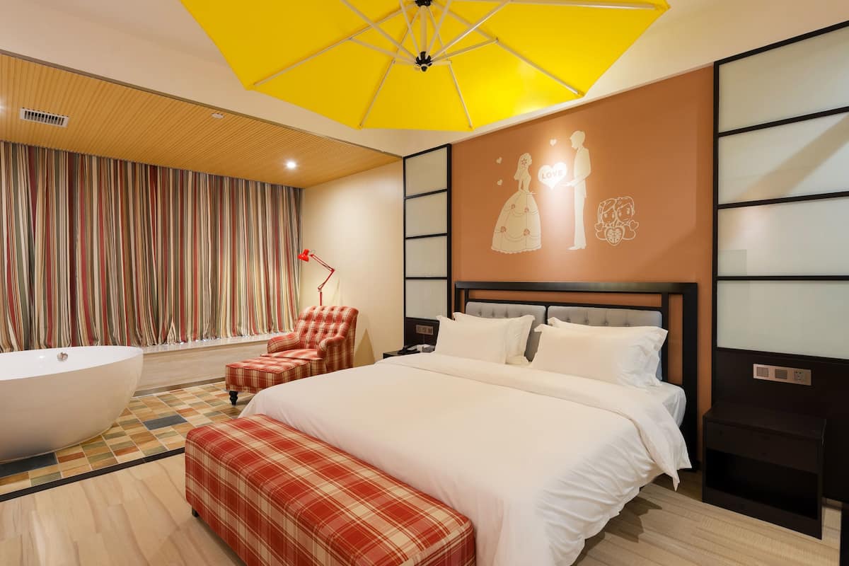 Couple Room