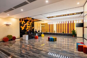 Lobby - Foshan YongRun Beehive Hotel (Foshan)