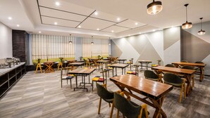 Unclassified image, 3 of 30, button - Foshan YongRun Beehive Hotel (Foshan)