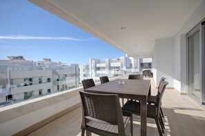 Standard Apartment, 3 Bedrooms, 2 Bathrooms | Terrace/patio
