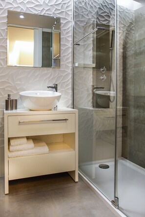 Apartment, 1 Schlafzimmer | Badezimmer