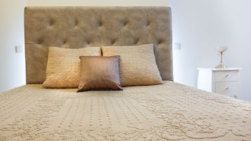 Apartment, 1 Bedroom | 1 bedroom, premium bedding, soundproofing, iron/ironing board