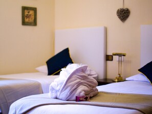 Suite, 3 Bedrooms (Guayedra) | Premium bedding, in-room safe, free cribs/infant beds, free WiFi