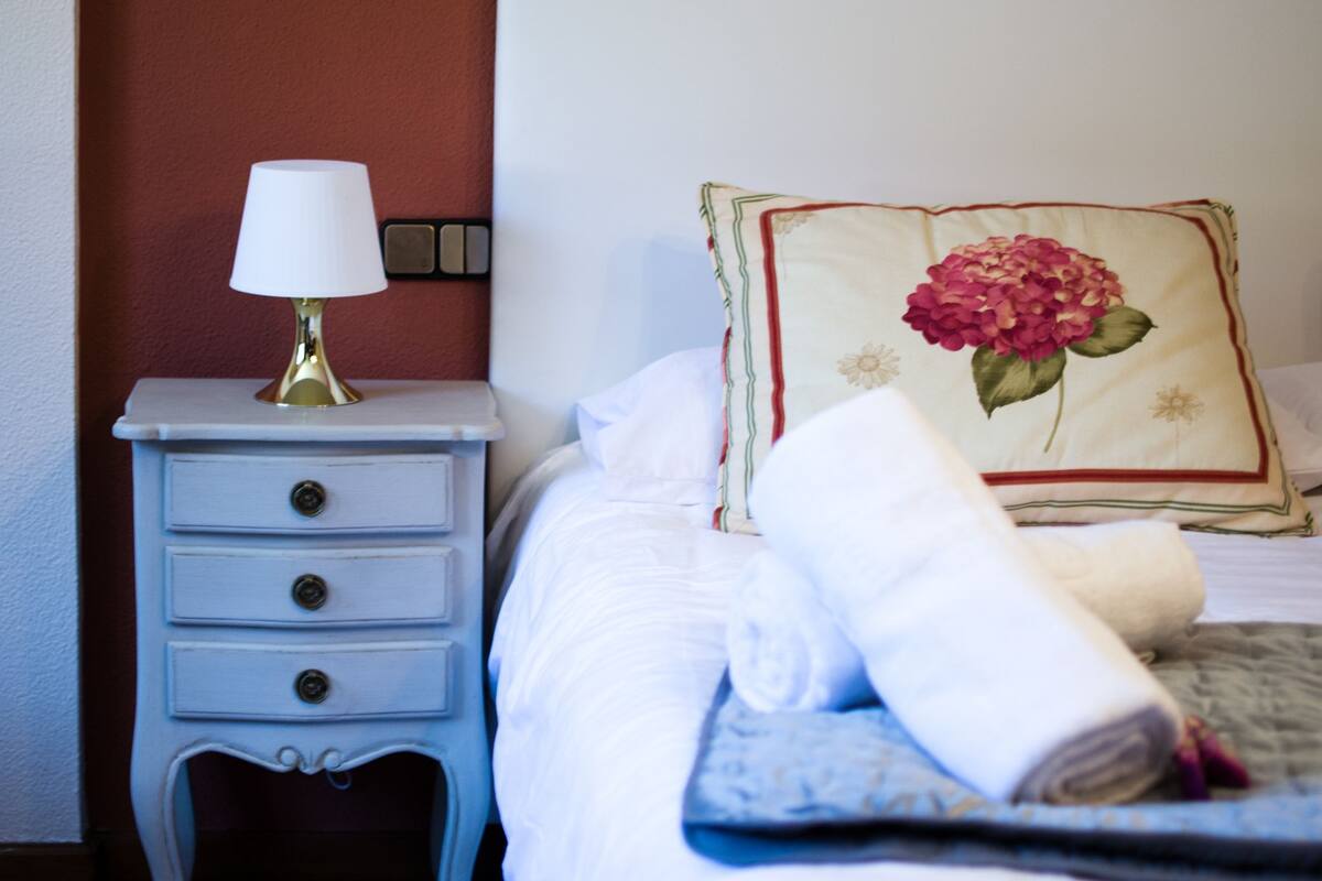 Suite, Terrace (La Rama) | Premium bedding, in-room safe, cribs (free), WiFi (free)