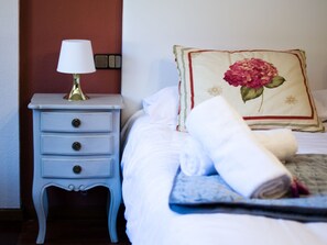 Suite, terrasse (La Rama) | Sengetøy av topp kvalitet, safe på rommet og barnesenger (inkludert)