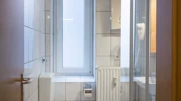 Comfort Double Room | Bathroom | Shower, free toiletries, towels, toilet paper