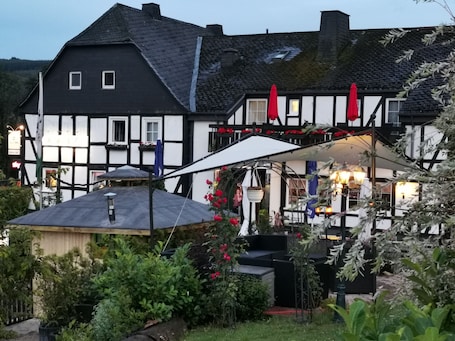 Front of property. Hennetaler Hof