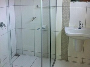 Shower, towels