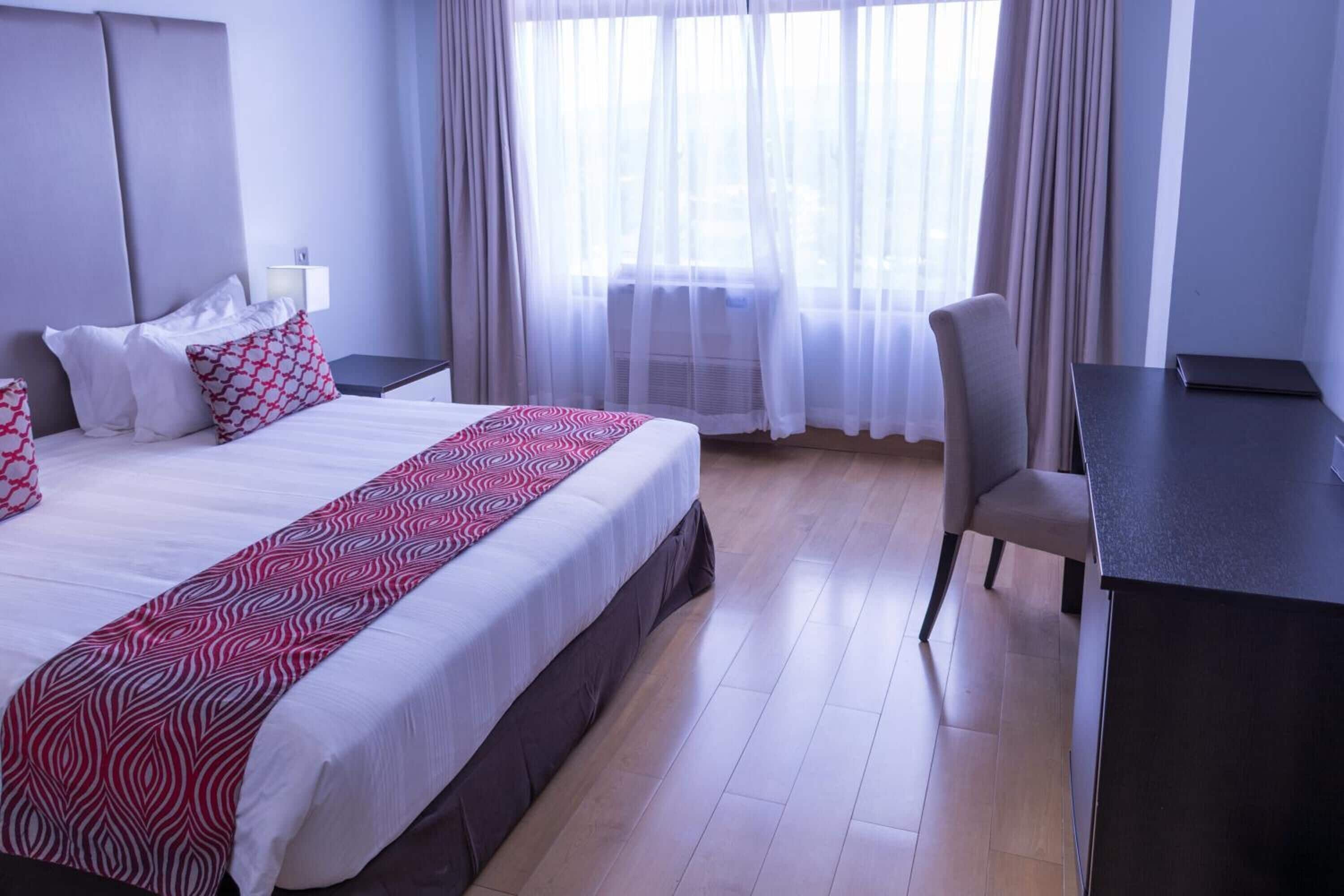 Premium bedding, minibar, in-room safe, desk