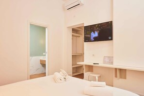 Deluxe Double or Twin Room | Premium bedding, down comforters, memory foam beds, minibar - Dem Hotel (Rome)