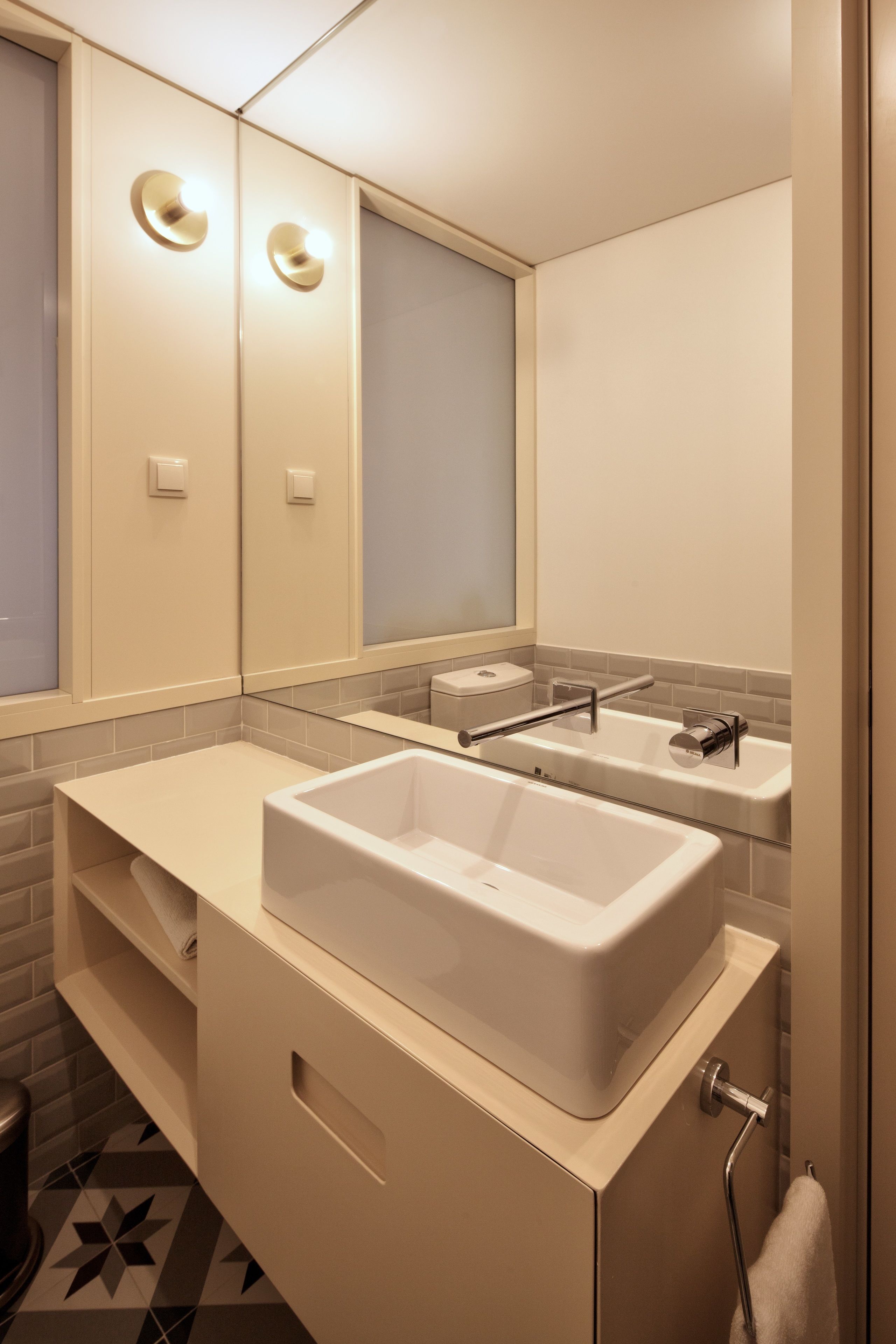 family apartment, multiple beds, garden view | bathroom sink