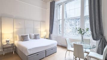 1 bedroom, Frette Italian sheets, premium bedding, desk
