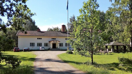 Primary image