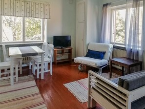 Økonomistudio | Strykejern/-brett og wi-fi (inkludert)