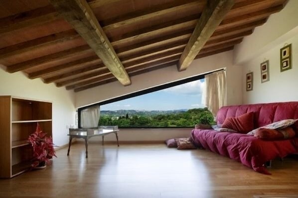 Apartment, 2 Bedrooms | Living area | Flat-screen TV, ping pong - La Collina dei Ciliegi (Torgiano)