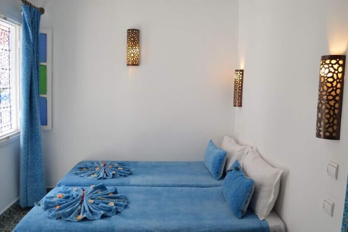 Ropa de cama de alta calidad, decoración personalizada y escritorio