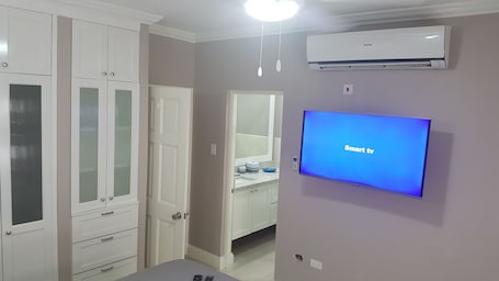 Exclusive Apartment, 1 Bedroom, Kitchen, Mountain View | Room amenity. The Ravina Corporate Suites
