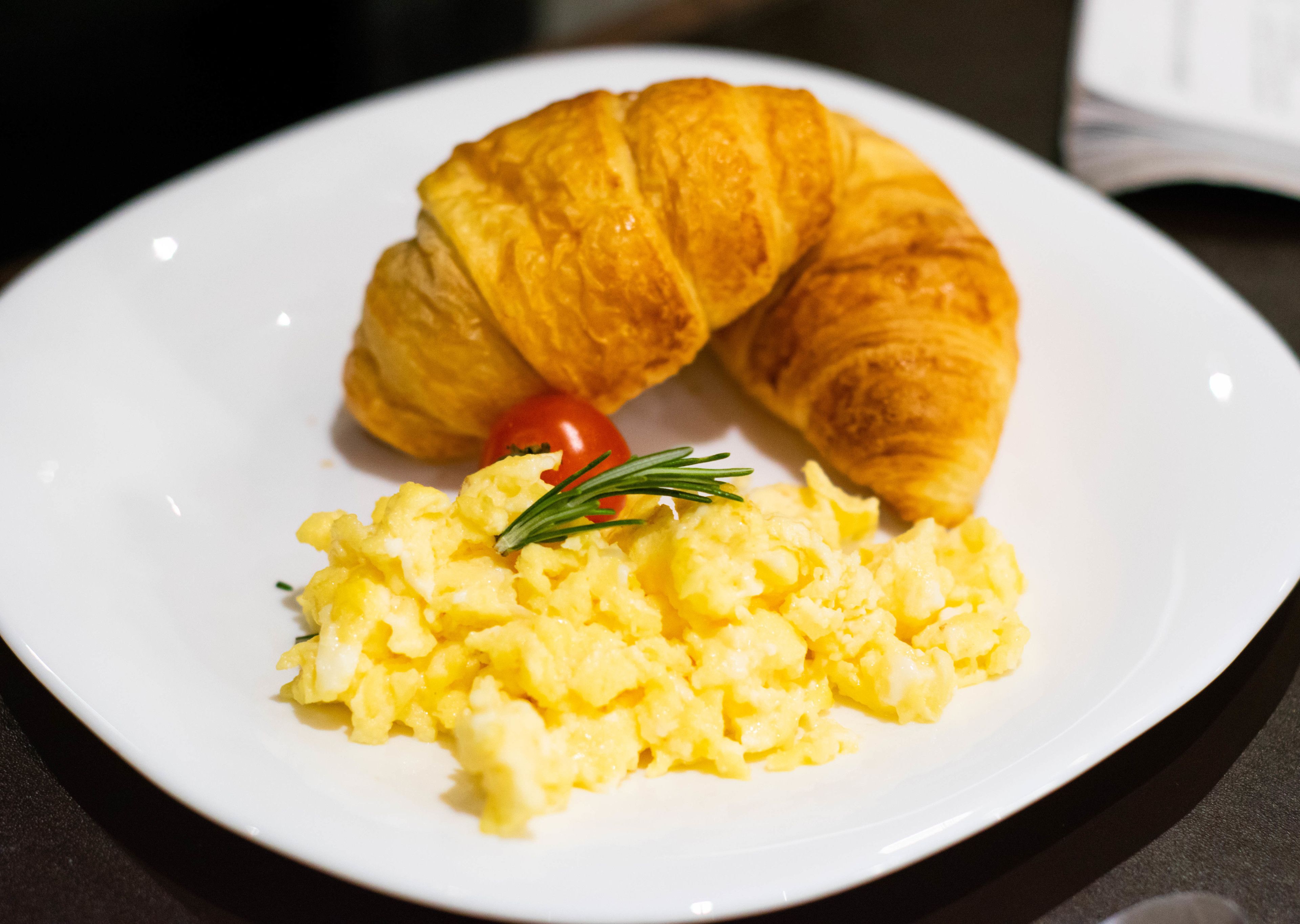 breakfast, lunch and dinner served