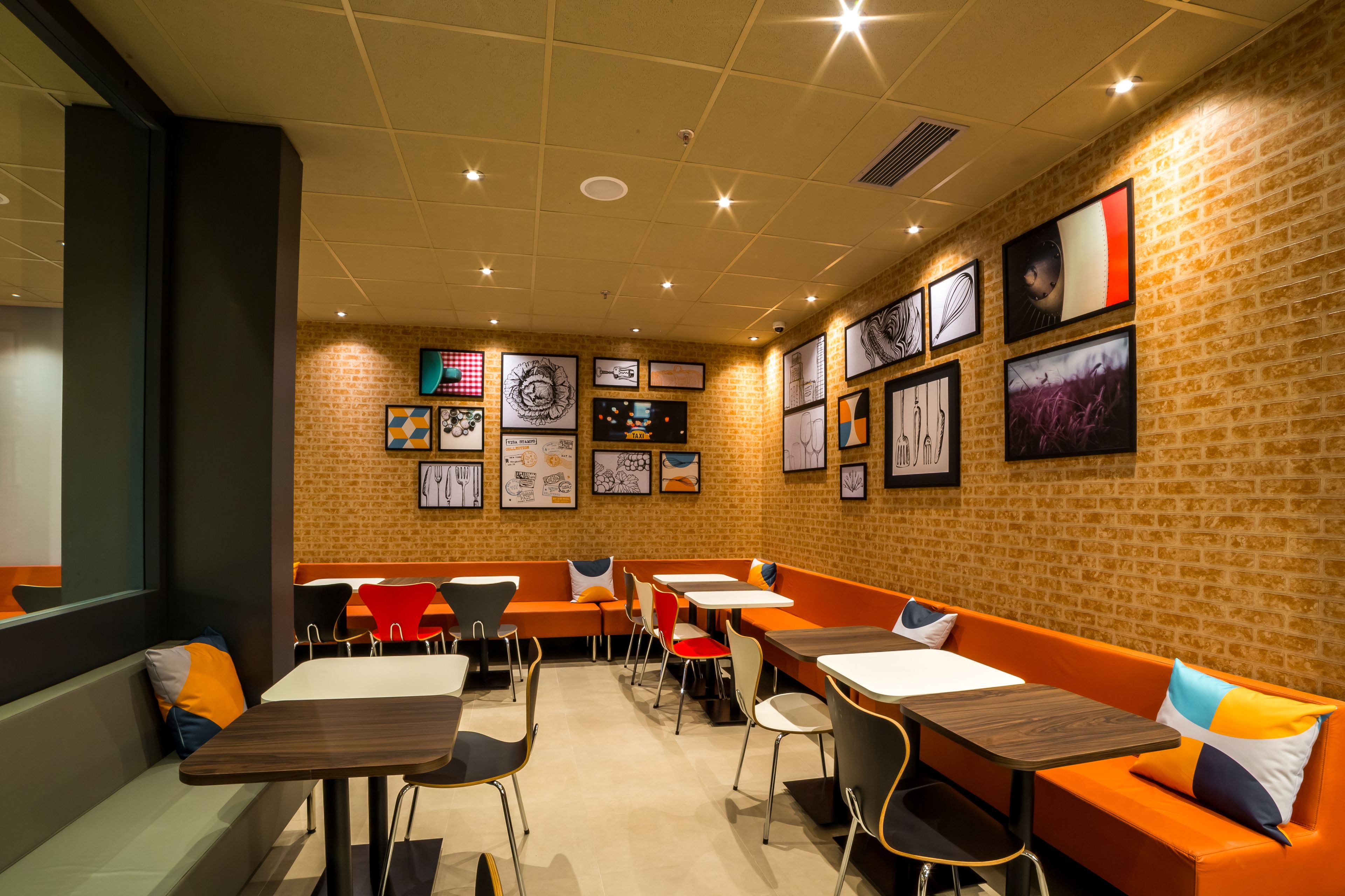 breakfast, lunch and dinner served