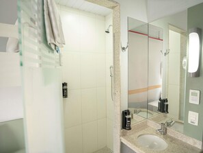 Superior-Apartment, 1 Doppelbett | Schreibtisch, Verdunkelungsvorhänge, schallisolierte Zimmer