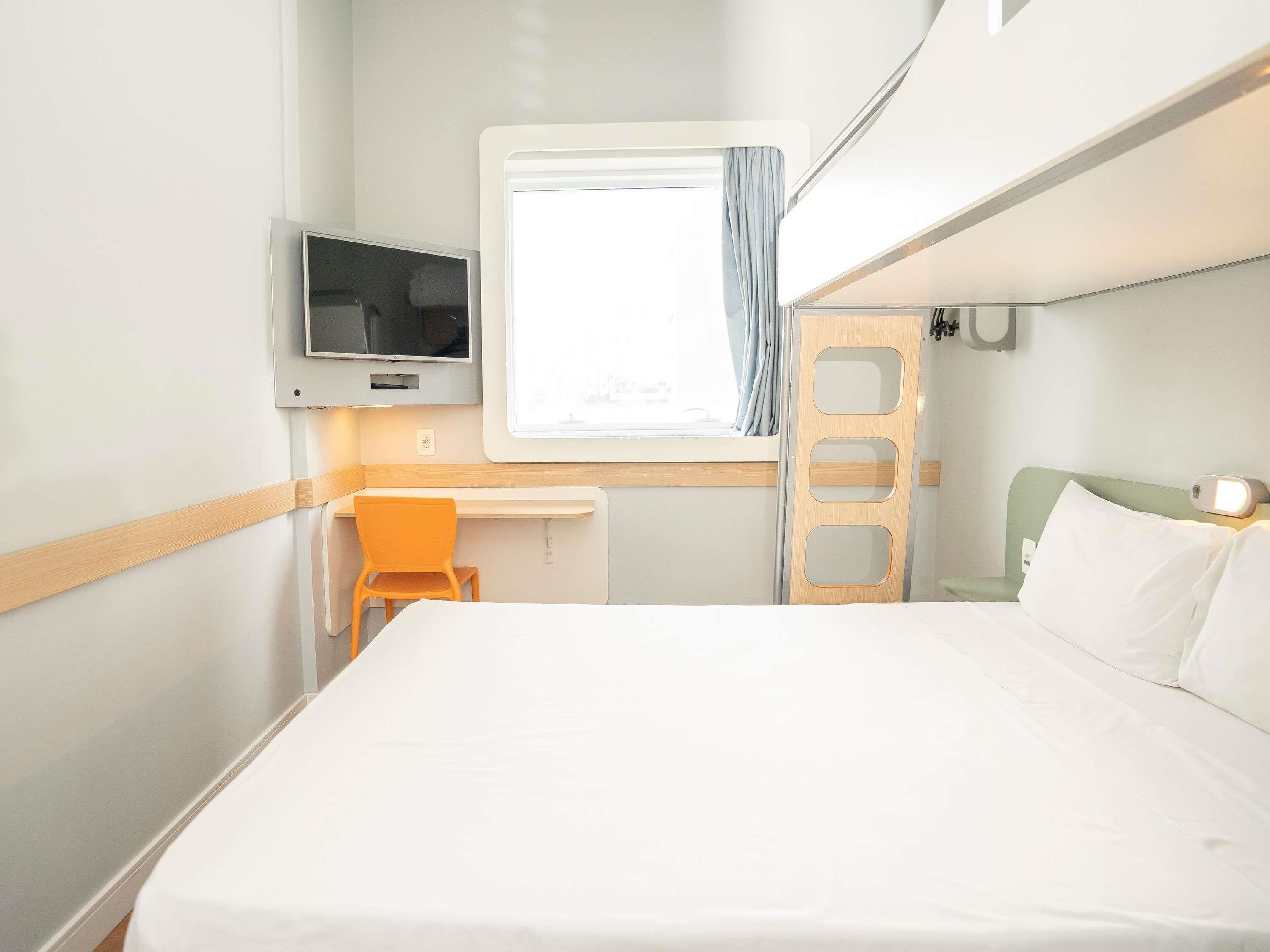 Superior Apartment, Multiple Beds | Desk, blackout drapes, soundproofing, free cribs/infant beds